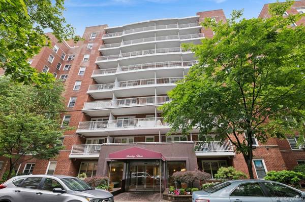 110-20 71st RD #216, Forest Hills, NY 11375