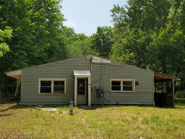 87 W Pine RD, Staatsburg, NY 12580