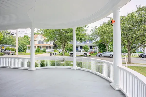 131 Ostrander AVE, Riverhead, NY 11901