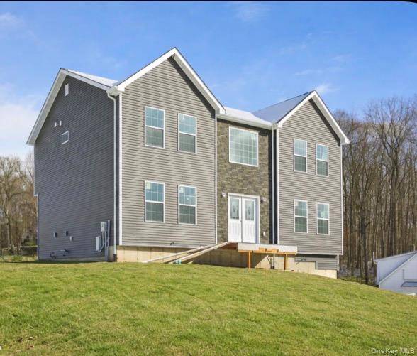 14 Vargas (AKA 70 Jessup Ln) CIR, Stony Point, NY 10980