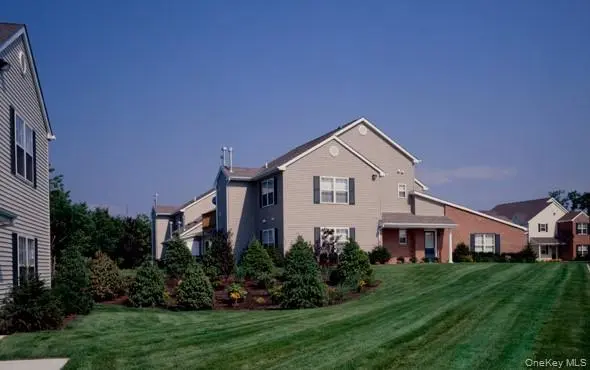 36 Neal #36, South Setauket, NY 11720