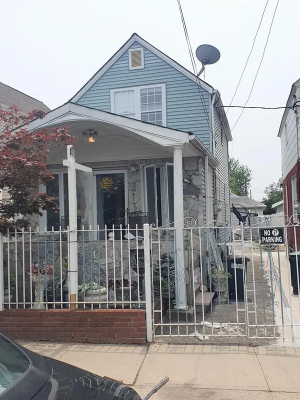 12826 Gotham RD, South Ozone Park, NY 11420