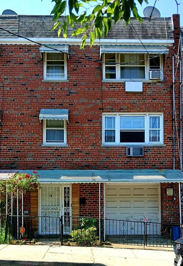 804 E 221st ST, Bronx, NY 10467