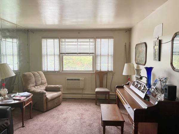 804 E 221st ST, Bronx, NY 10467