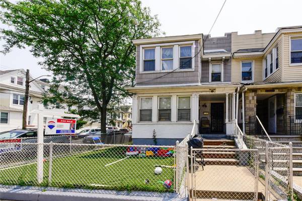 11418 103rd AVE, Richmond Hill S., NY 11419