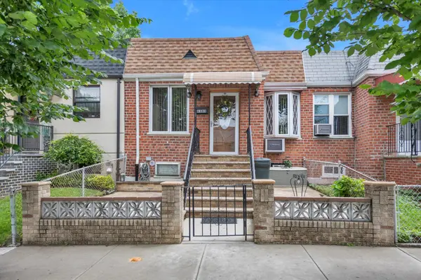 6303 74th ST, Middle Village, NY 11379
