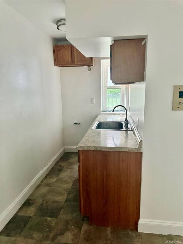 600 Pelham RD #Building B Unit E, New Rochelle, NY 10805