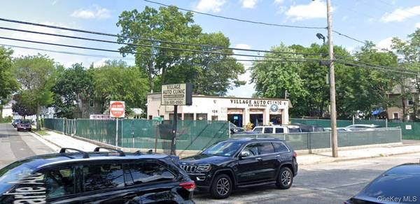 126 Henry ST, Hempstead, NY 11550
