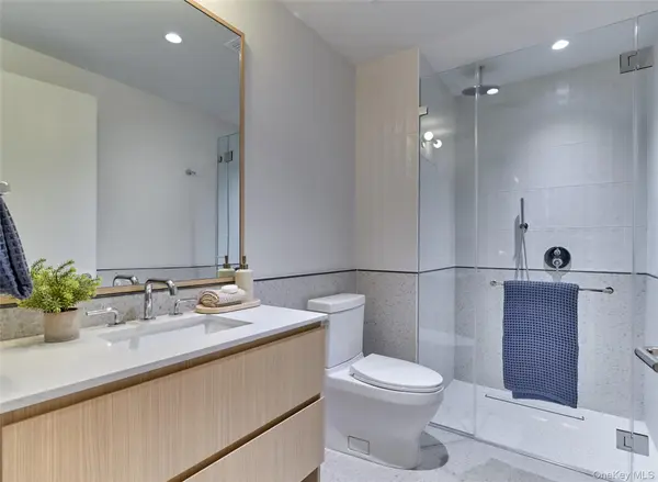 33 Westchester PL #22B, New Rochelle, NY 10801