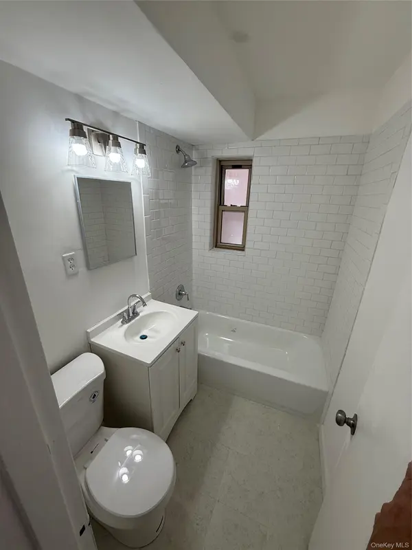 67-25 Clyde ST #5D, Forest Hills, NY 11375