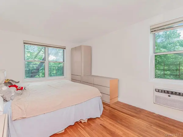679 W 239th ST #3J, Bronx, NY 10463