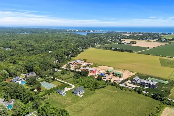48 Sayres PATH, Wainscott, NY 11975