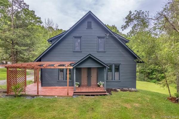 405 Vista Maria Road, Cragsmoor, NY 12420