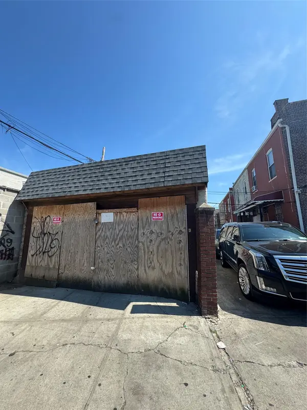 3715 93rd ST, Jackson Heights, NY 11372