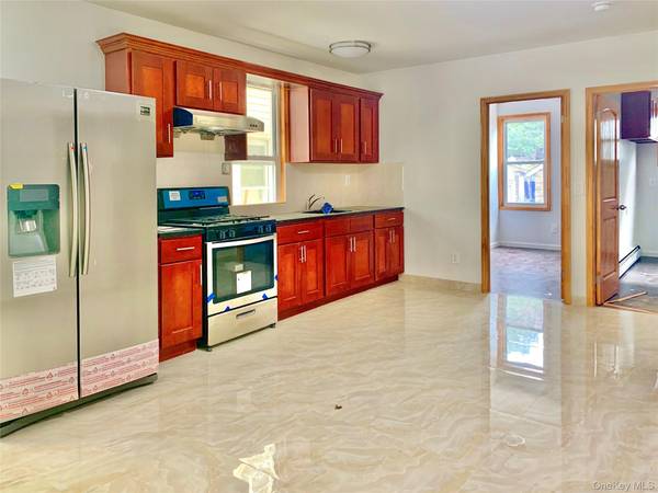 83-08 Pettit AVE, Elmhurst, NY 11373
