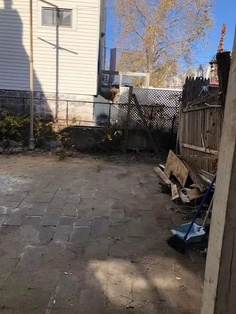 88-05 91st AVE, Woodhaven, NY 11421
