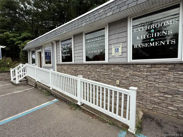 173 Terry RD, Smithtown, NY 11787