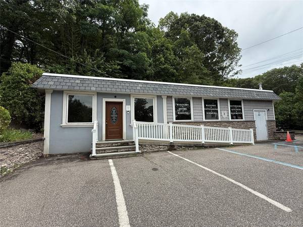 173 Terry RD, Smithtown, NY 11787