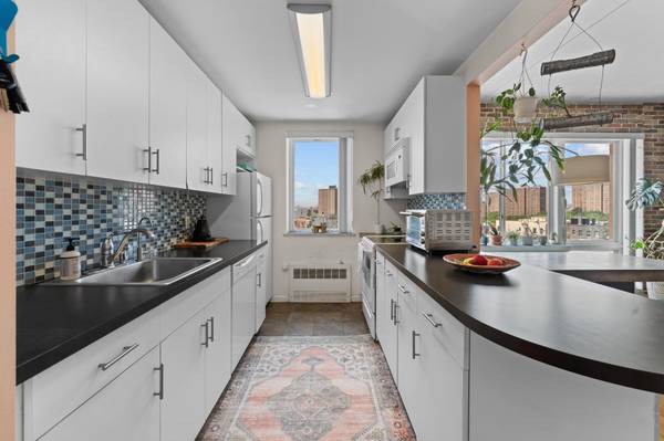 853 Macy PL #8E, Bronx, NY 10455