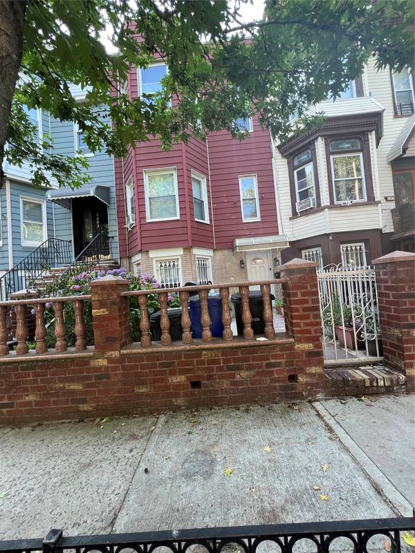 1205 Hancock ST, Brooklyn, NY 11221