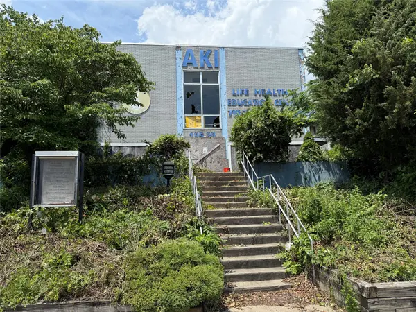 195-39 HILLSIDE AVENUE, Holliswood, NY 11423