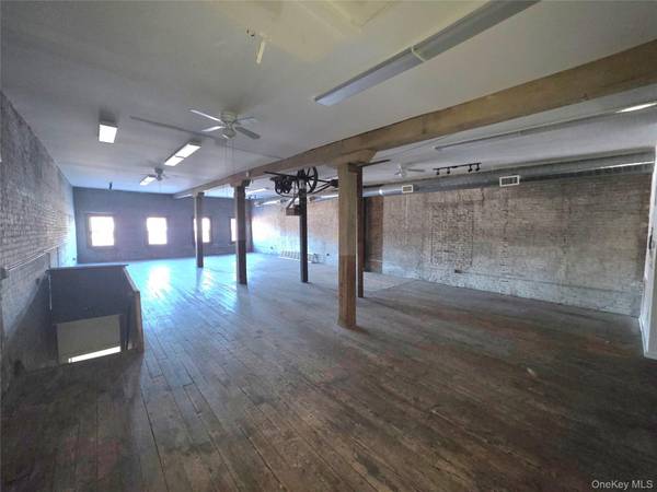 119 Broadway, Newburgh, NY 12550