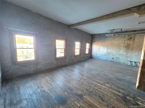 119 Broadway, Newburgh, NY 12550