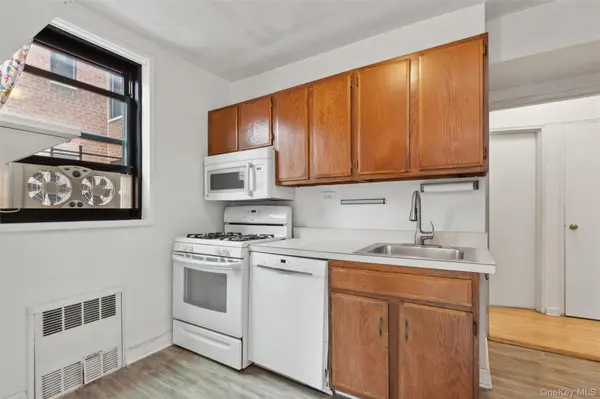 139-15 83 AVE #629, Briarwood, NY 11435