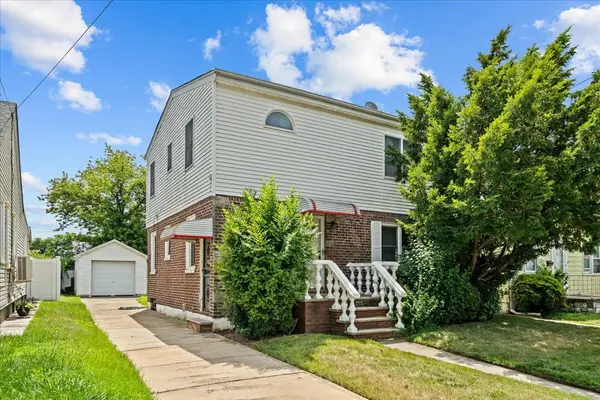 11919 236th ST, Cambria Heights, NY 11411