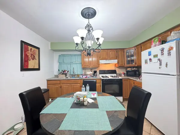 78-27 90th AVE, Woodhaven, NY 11421