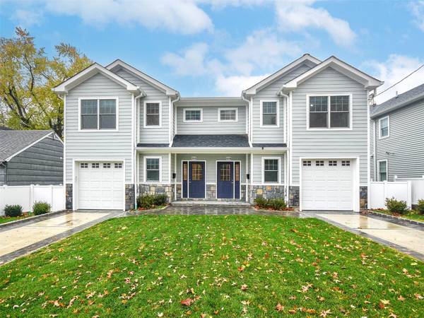 13 Dunes LN #A and B, Port Washington, NY 11050