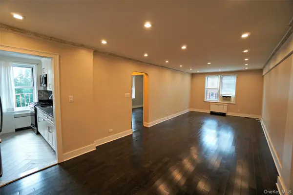 7281 113th ST #5F, Forest Hills, NY 11375