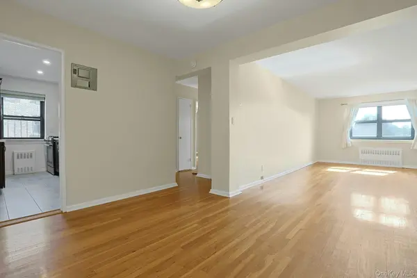 19 Old Mamaroneck RD #6M, White Plains, NY 10605