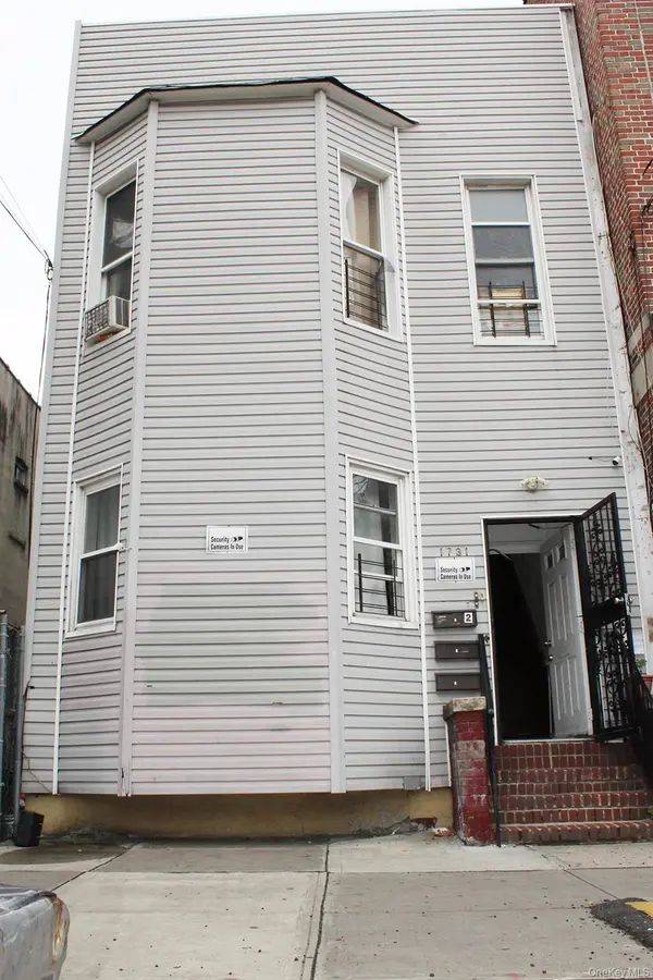 1731 White Plains RD, Bronx, NY 10462