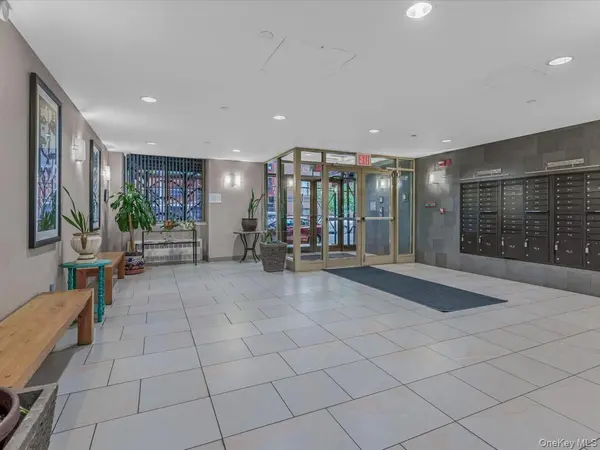 715 Fox ST #4G, Bronx, NY 10455
