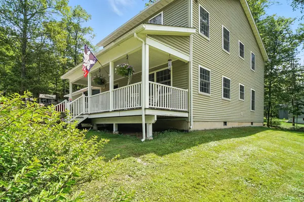 37 Sycamore TRL, Wurtsboro, NY 12790
