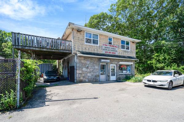 18 Havenwood DR, Shirley, NY 11967