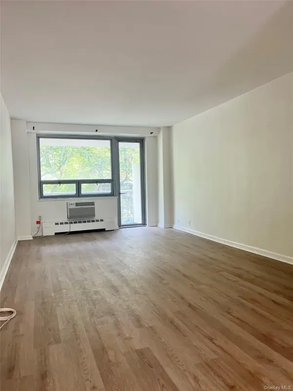 61-25 97th ST #1D, Rego Park, NY 11374