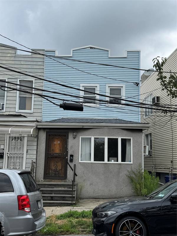 61-51 Borden AVE, Maspeth, NY 11378