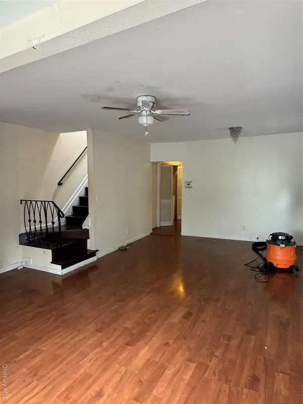 61-51 Borden AVE, Maspeth, NY 11378