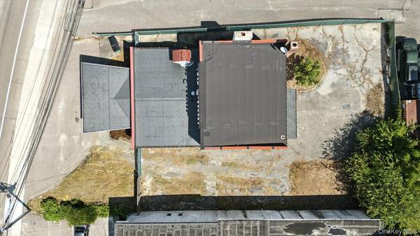 230 N Main ST, Sayville, NY 11782
