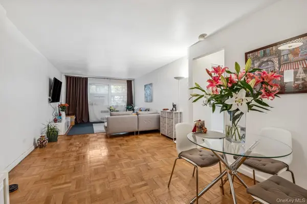 7502 Austin ST #1L, Forest Hills, NY 11375