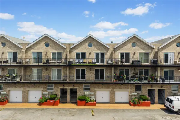 10 Pennyfield AVE #8B, Bronx, NY 10465