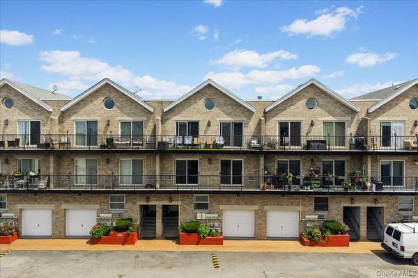 10 Pennyfield AVE #8B, Bronx, NY 10465