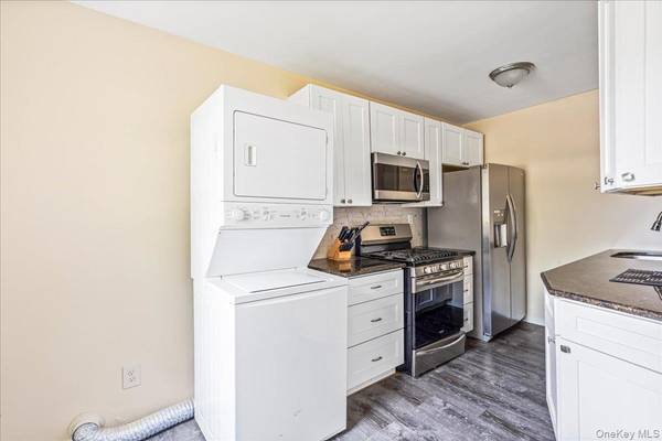 16-37 Utopia Pkwy #2-33, Whitestone, NY 11357