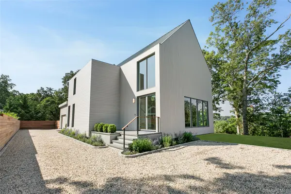 6370 Skunk LN, Cutchogue, NY 11935