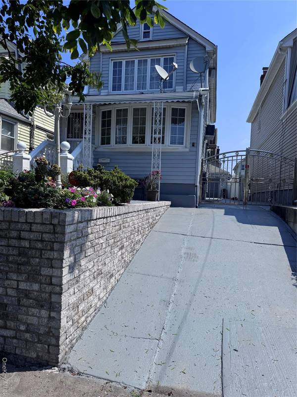 9353 207th ST, Queens Village, NY 11428