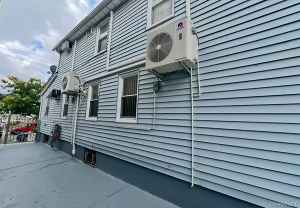9353 207th ST, Queens Village, NY 11428