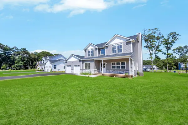 Lot #6 Cardinal CT, Ridge, NY 11961