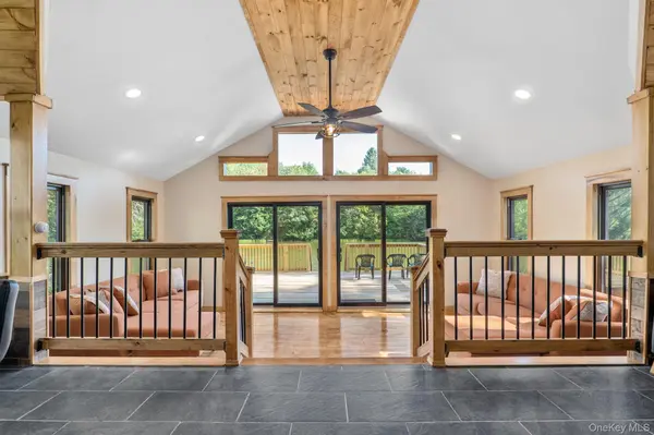 106 Earles LN, Gilboa, NY 12076